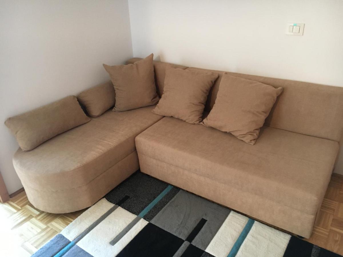 Apartma Lunca 2 Appartement Ljubljana Buitenkant foto