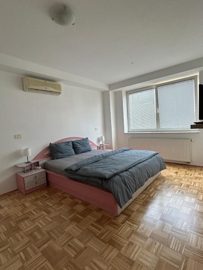 Apartma Lunca 2 Appartement Ljubljana Buitenkant foto