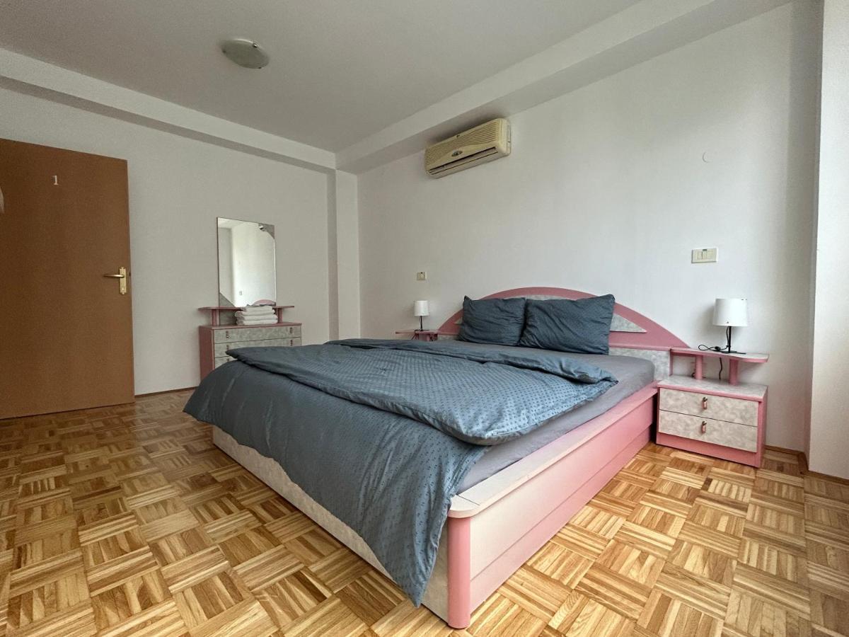 Apartma Lunca 2 Appartement Ljubljana Buitenkant foto